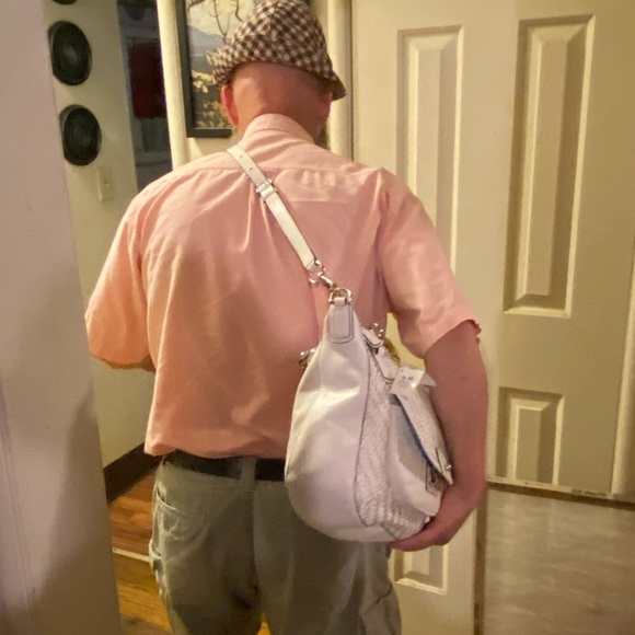 Coach Purse   S/V Parchment - Picture 9 of 16